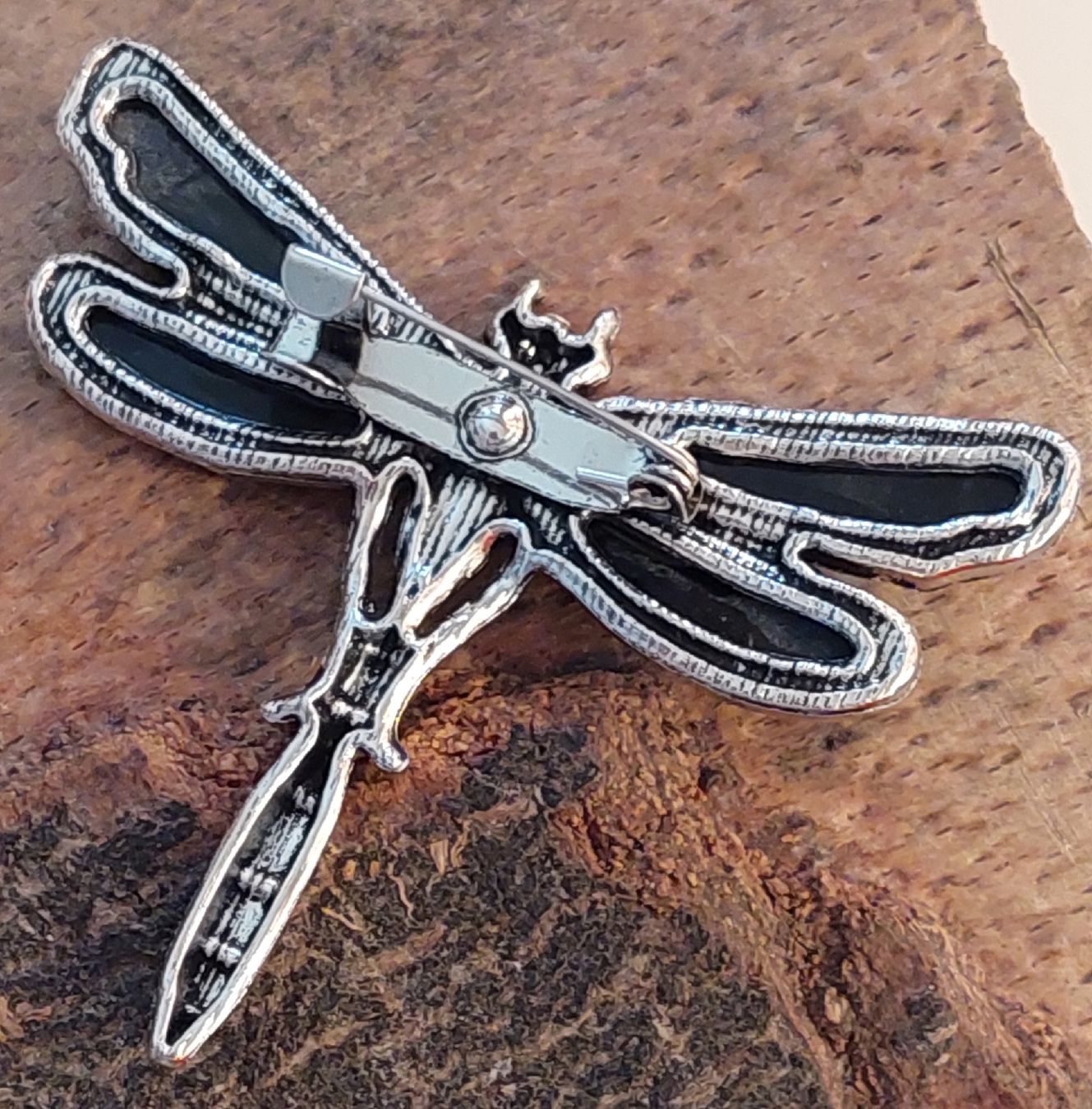 Broches & Aiguilles: Schöne Brosche Libelle distel grün – Neuf (Voir description) à Oberwil BL par Hunajakakku 6