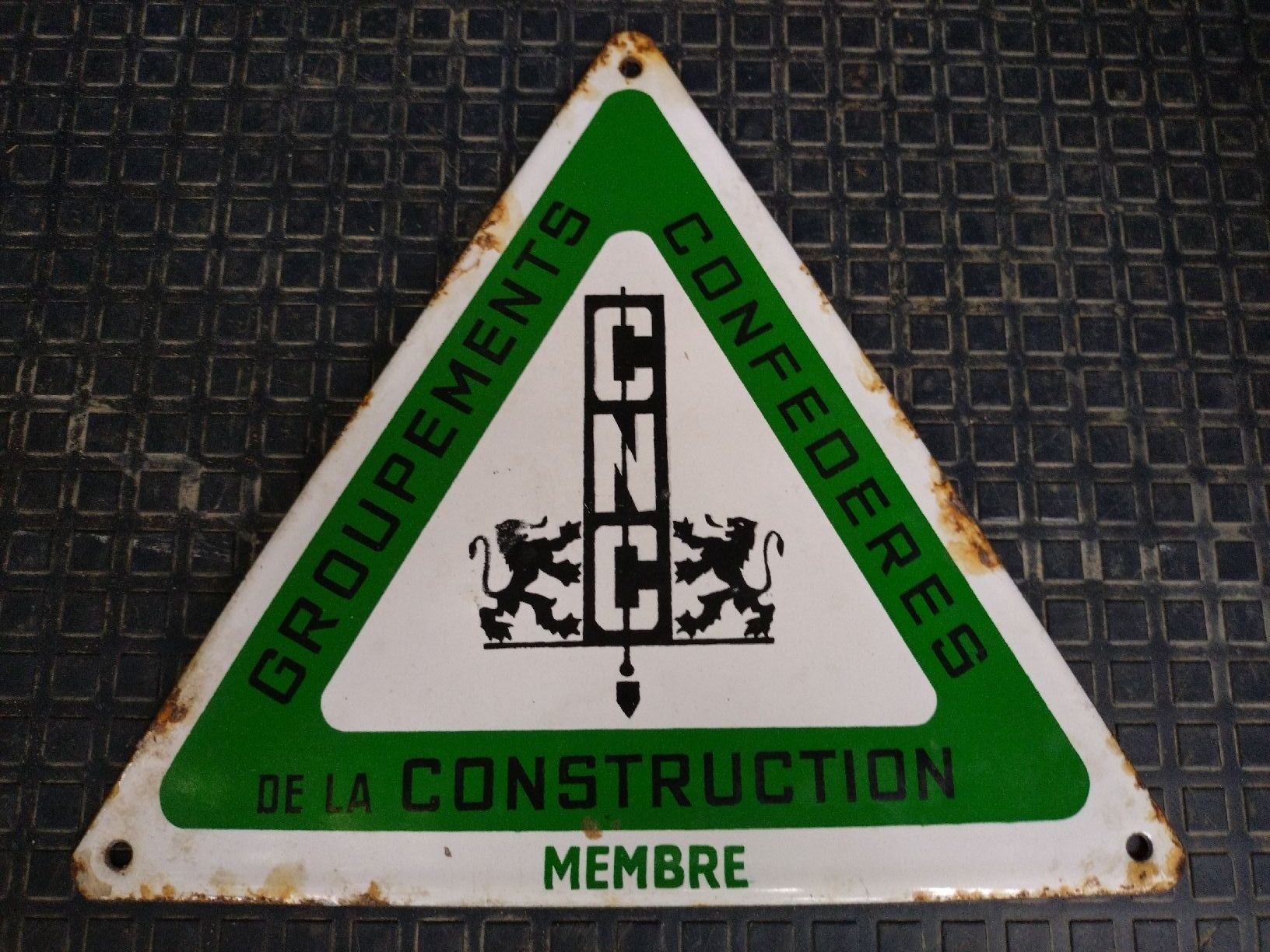 SBB/CFF/FFS Insegne: Plaque Émaillée Groupements Confédérés de la Construction – Usato da Farvagny-le-Grand venduto da LaCaverne 1