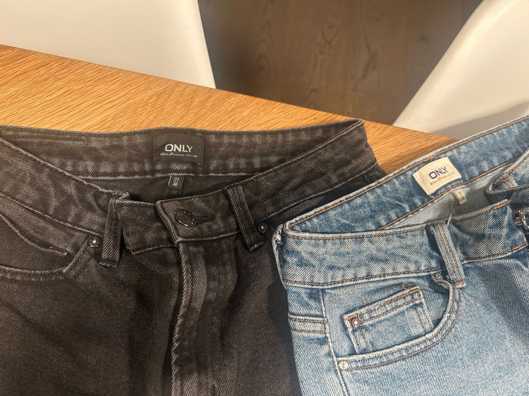 Hosen: Hosen Set Grösse 32 5Stk. – Gebraucht aus Watt von Raven99 1