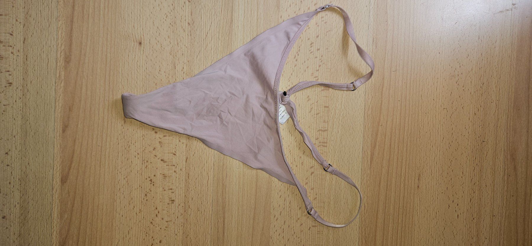 Sonstige Unterwäsche: String comme neuf porté 1X (b). – Neu (gemäss Beschreibung) aus Lutry von cha_pbg5