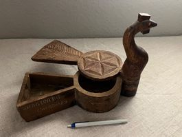 Ancienne boîte épices Népal bois sculpté main forme oiseau