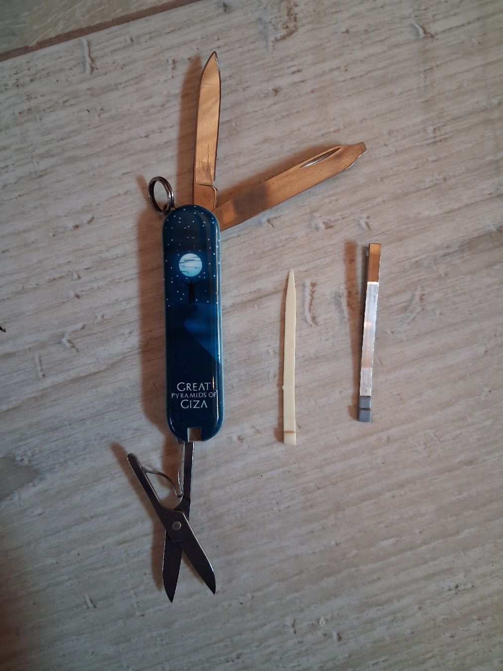 Victorinox Taschenmesser: mini couteau suisse victorinox  – Gebraucht aus Mayens-De-Chamoson von arvine29 3