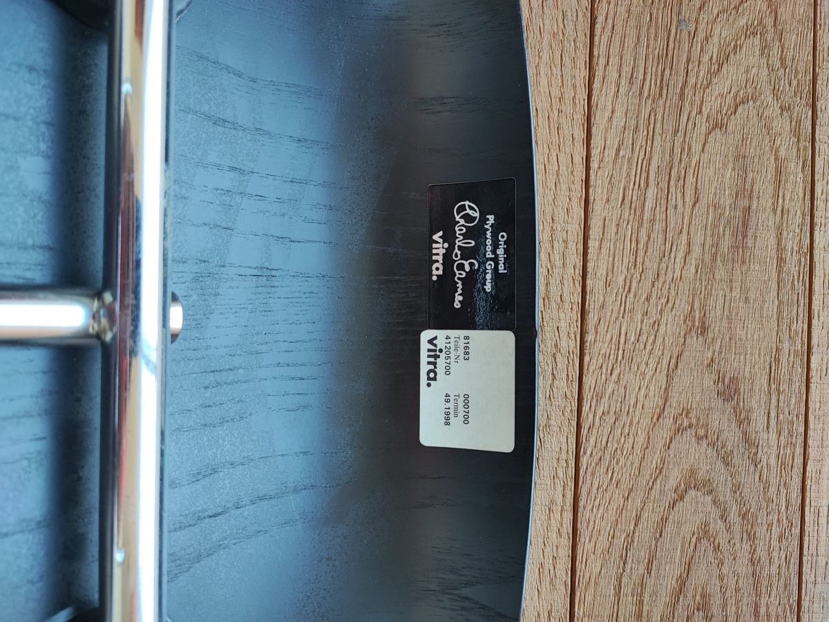 Eames Sedie: DCM Stuhl von Charles & Ray Eames in Schwarz – Usato da Dielsdorf venduto da rlx_geek 4