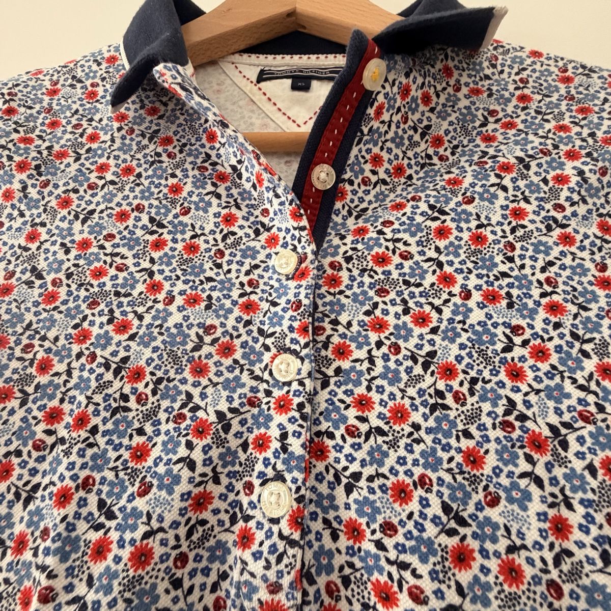 Tommy Hilfiger Polo-Shirts: Tommy Hilfigher - Poloshirt – Neu (gemäss Beschreibung) aus zürich von may_yj9f 4