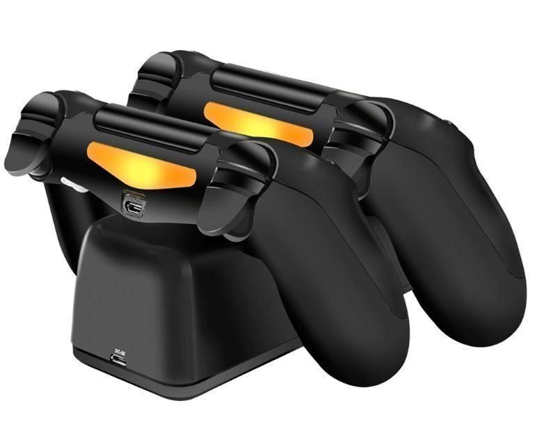 Adattatori & Cavi: PS4  Slim Pro Dual USB-Ladegerät – Nuovo e nell'imballaggio originale da Unterägeri venduto da RmOnline 5