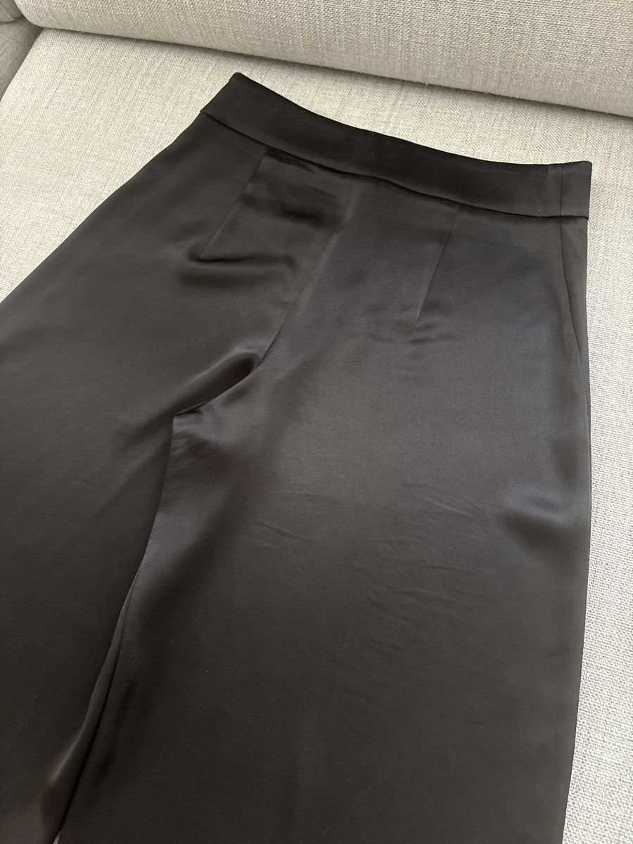 Pantaloni: Schwarze Stoffhose Ann & Line Gr. 38 – Usato da Zürich venduto da auto-moto 5