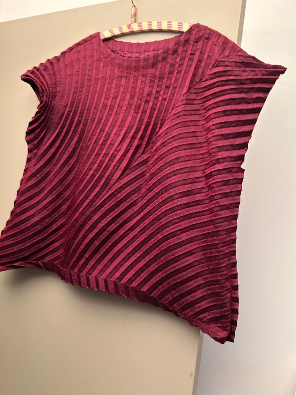 Camicette: Wunderschönes Oberteil von Issey Miyake – Usato da zürich venduto da ElisabethaB 2