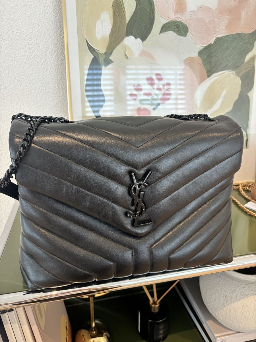 Saint Laurent Borse da donna: Medium Lou Lou Matelasse Shoulder Bag Black – Usato da lenzburg venduto da naemi30 4