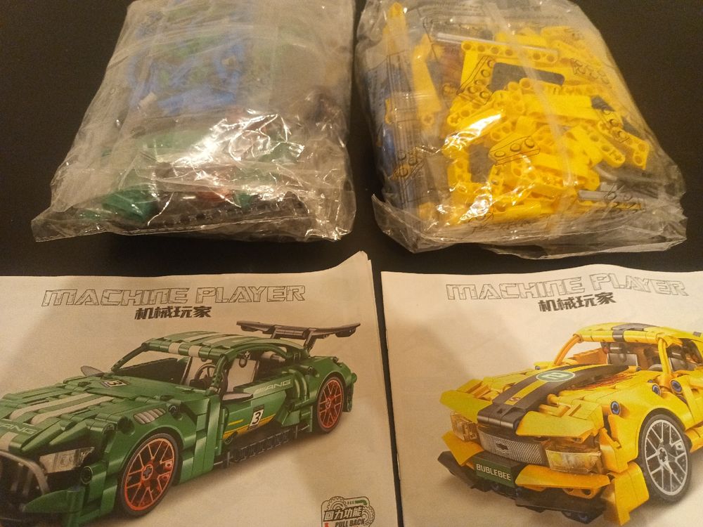 2 Modellautos Technics artig Spielzeug Modell  1