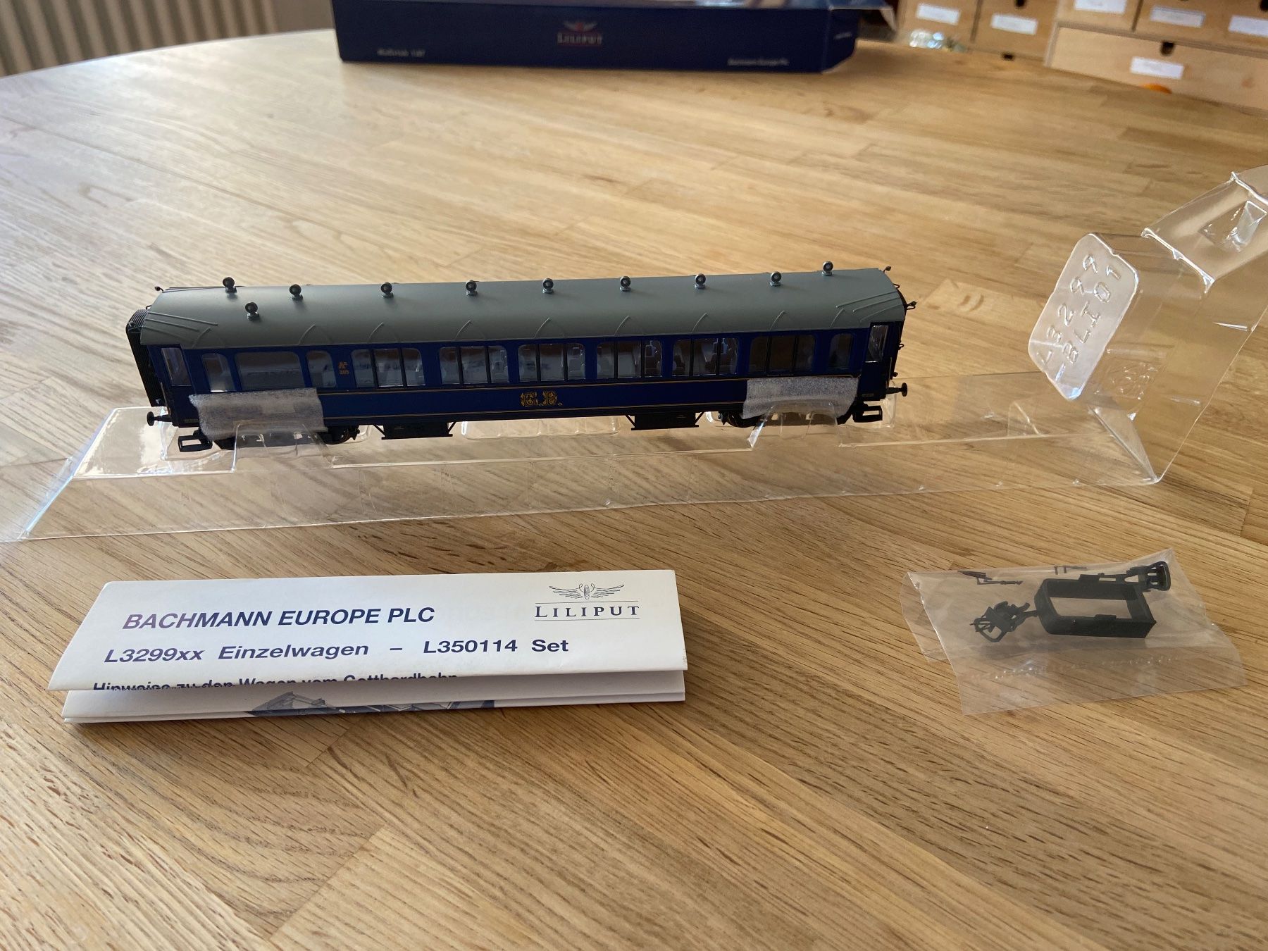 Liliput Modellini di ferrovie: Liliput L329929 Gotthardbahnwagen – Nuovo (secondo la descrizione) da Basel venduto da Relaphe 2