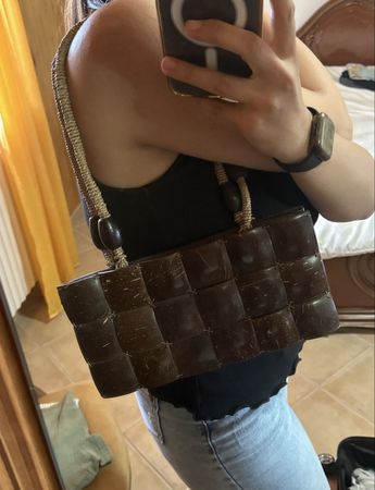 Elegante Handtasche aus Kokosnuss – Handgefertigt & einzigar