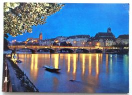 Basel - Mittlere Rheinbrücke und Münster bei Nacht