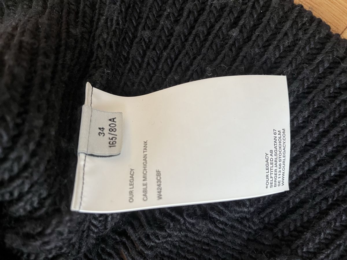 T-shirt: Our Legacy Veste – Usato da Basel venduto da Magali82 2