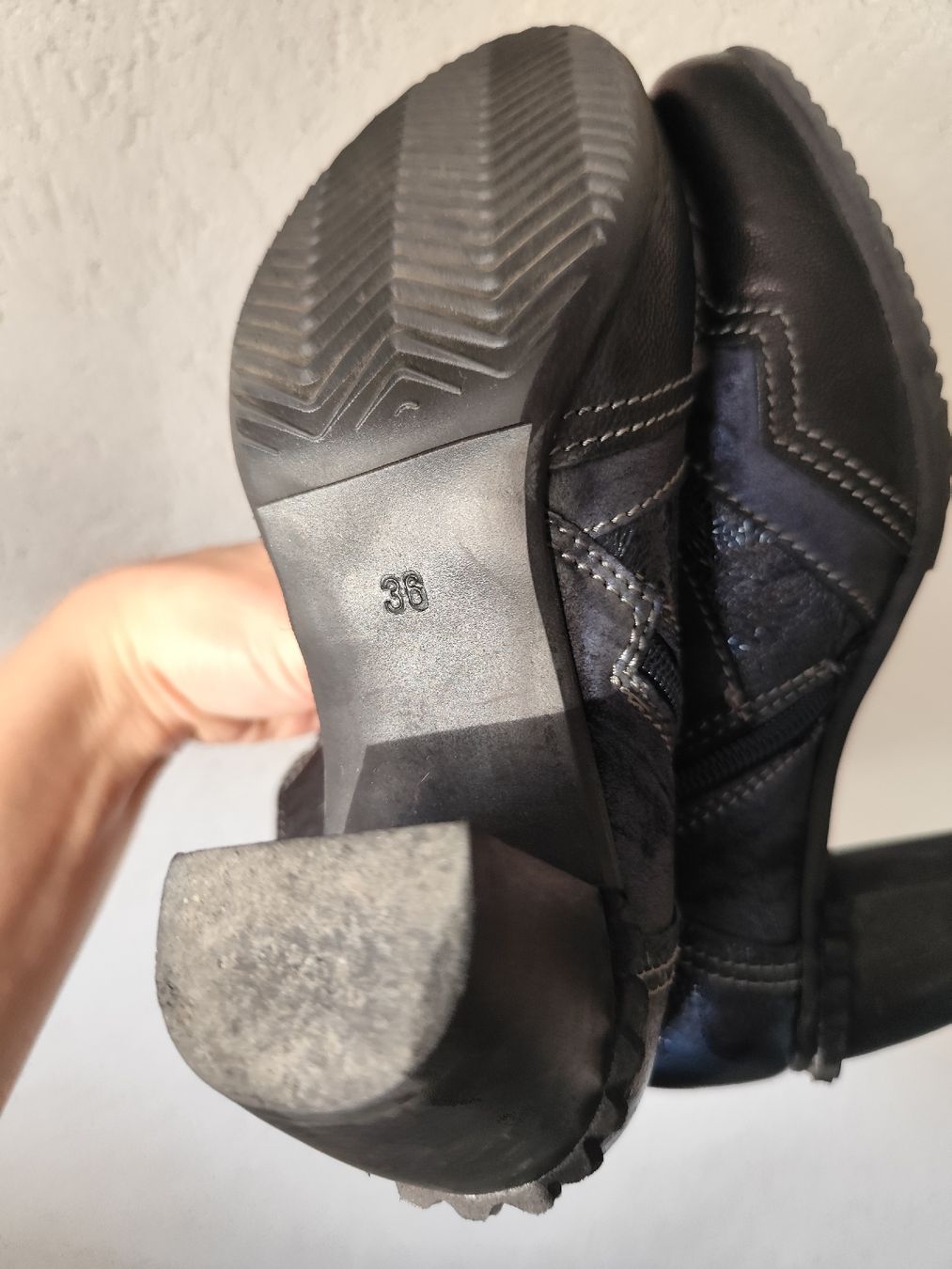 Scarpe da donna: Charme boots Italy 36 cosplay – Usato da Mägenwil venduto da VintageGirly 5