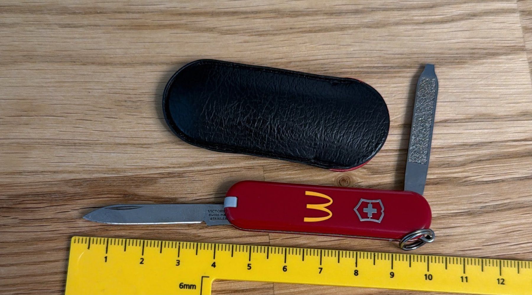 Victorinox Coltelli tascabile: VICTORINOX SACKMESSER MC DONALDS MIT ETUI – Usato da Zürich venduto da Frei-Occasionen 5