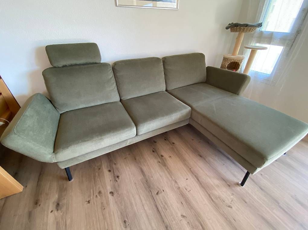 Sofas: Ecksofa olivegrün – Gebraucht aus Ramiswil von beekeeper_4719