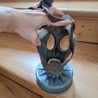 Versand möglich.  Alte Gasmaske
