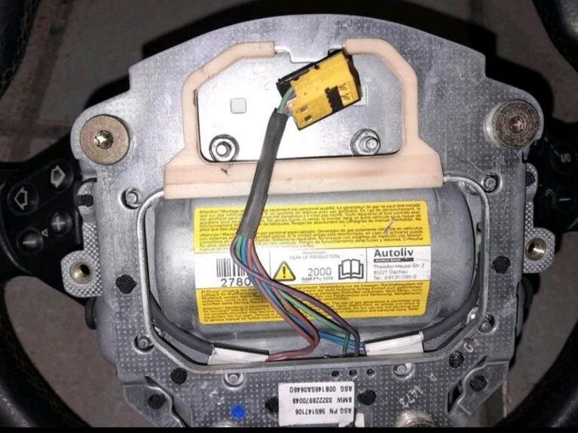 BMW Alle Autoersatzteile: BMW e39/e46 ab 2000 M lenkrad – Gebraucht aus Bülach von Simipeppe23 8