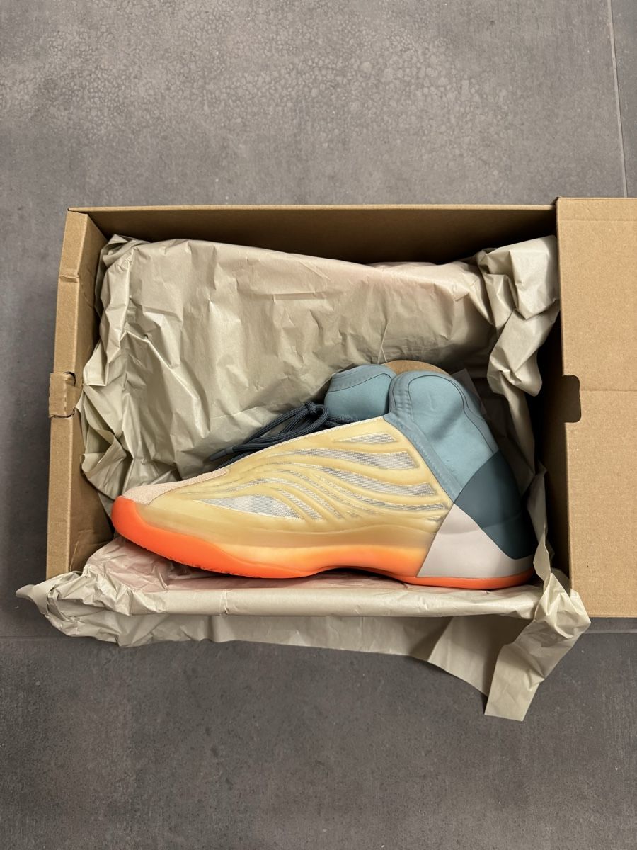 Adidas Scarpe da uomo: Adidas YZY QNTM – Nuovo e nell'imballaggio originale da Aproz (Nendaz) venduto da mar_2cr7