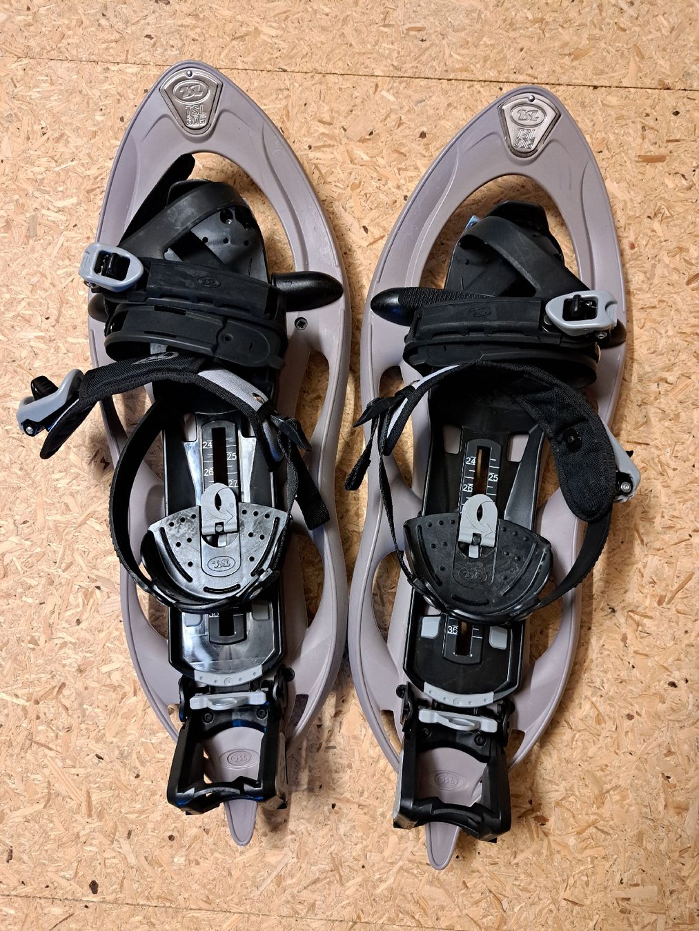 TSL Scarpe da uomo: Schneeschuhe Gr.35 bis 47 – Usato da Basadingen venduto da Perlenfee_Schweiz