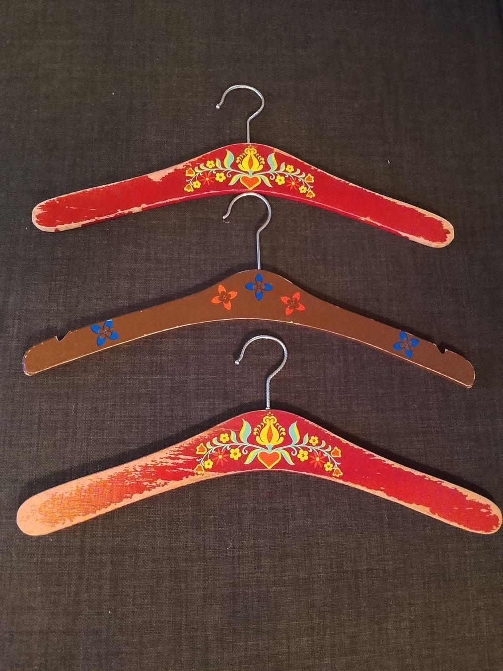 Appendiabiti: Lot de cintres vintage – Usato da Couvet venduto da fat_kyl7 3
