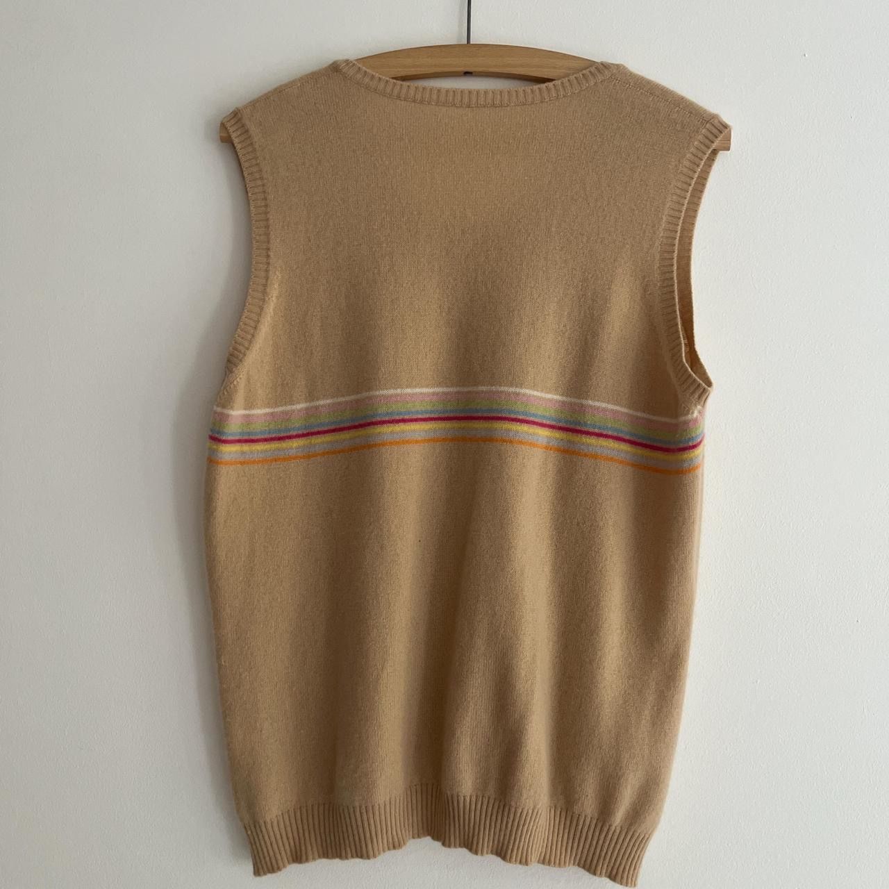 Maglioni & Felpe: 100% Kaschmir Pullunder Beige mit farbigen Streifen – Usato da Zürich venduto da lil_rxs5 1