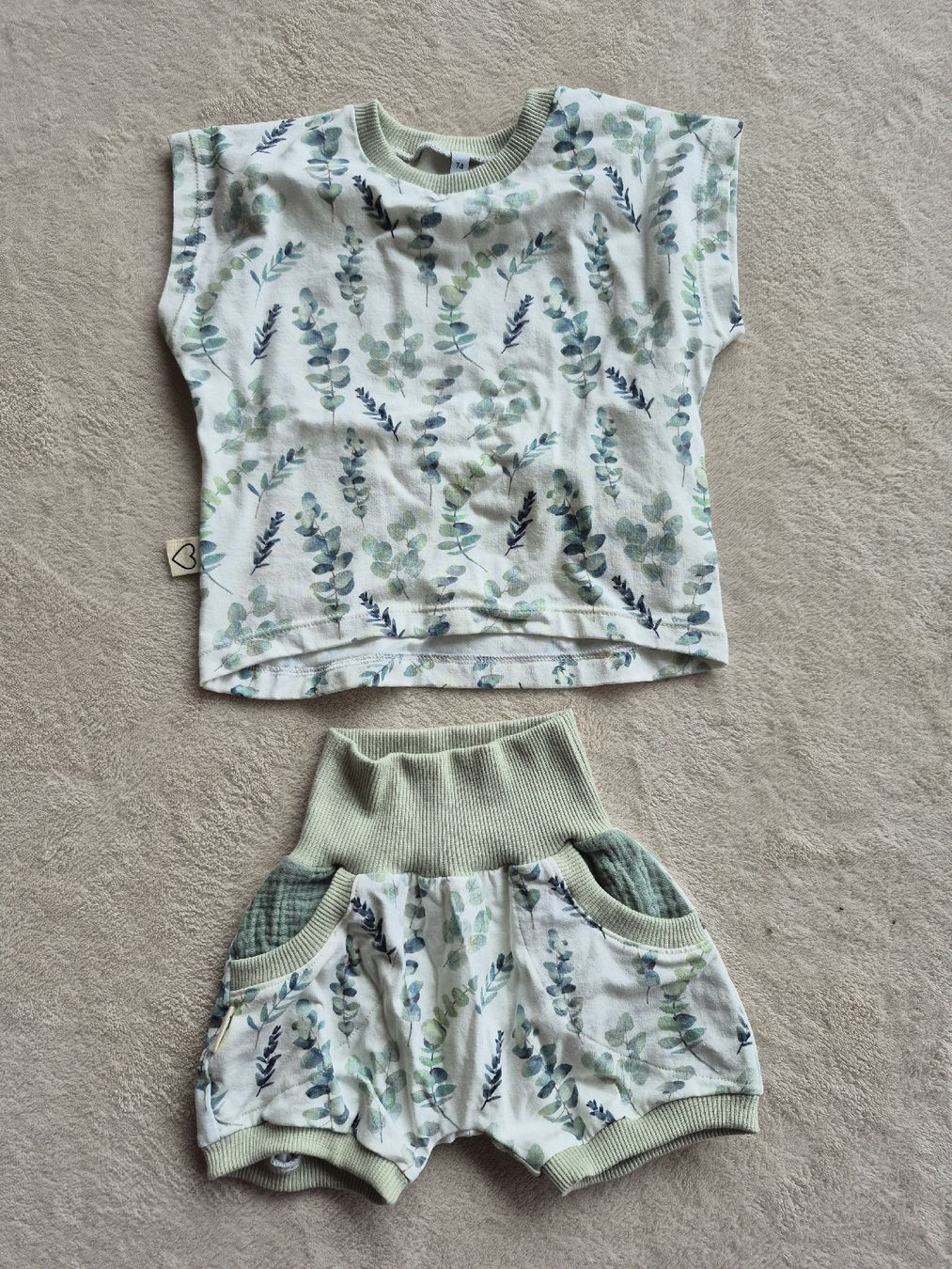 Lotti & Set di vestiti: Süsses Sommerset – Nuovo (secondo la descrizione) da Winterthur venduto da Elai06