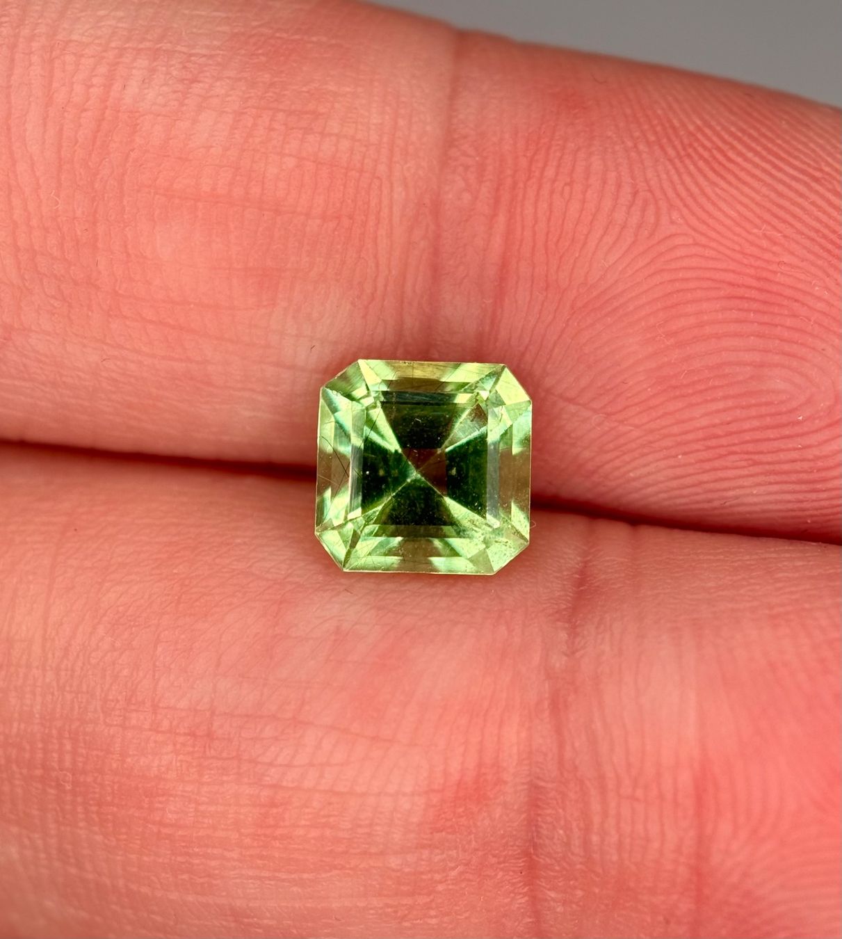 Pietre preziose: 2.15ct Natürl. Peridot einzigartiger Edelstein - unbehandelt – Nuovo (secondo la descrizione) da Mauren venduto da LieGems 4