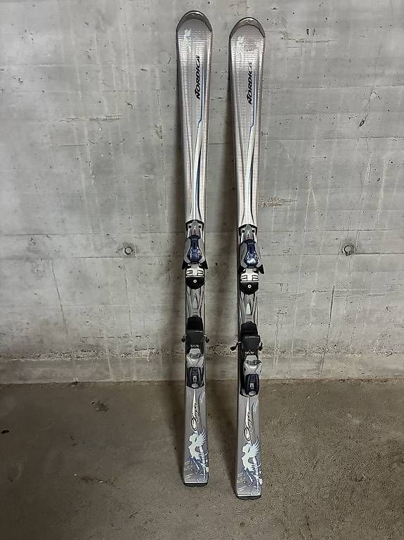 Nordica Sci: Ski Dames Nordica 167 cm – Usato da Pomy venduto da Stkilda