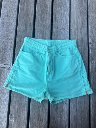 Mintgrüne Jeansshorts von American Apparel neuwertig