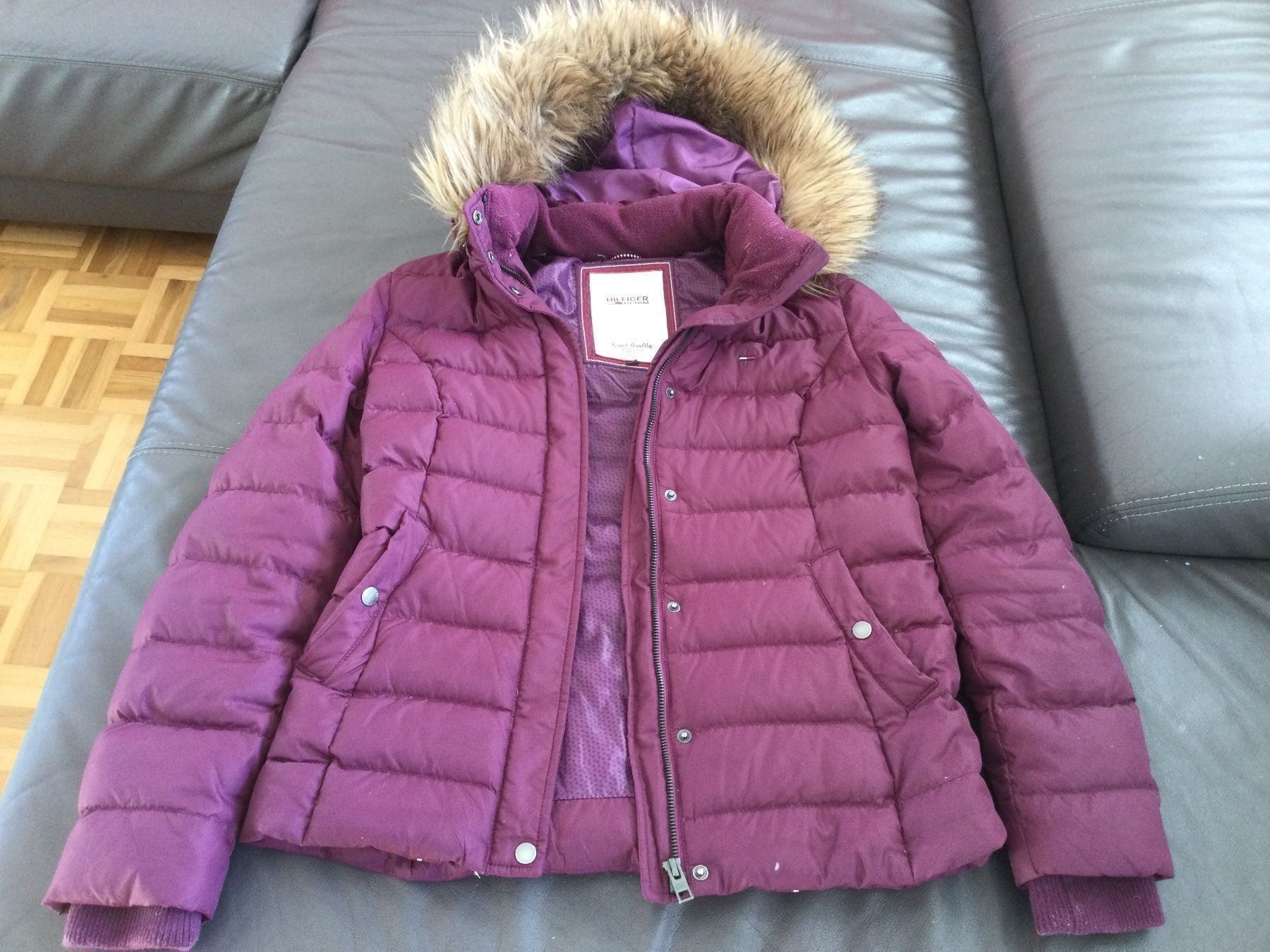 Tommy Hilfiger Giacche: Lässige gepflegte Daunenjacke – Usato da Horw venduto da Benny017