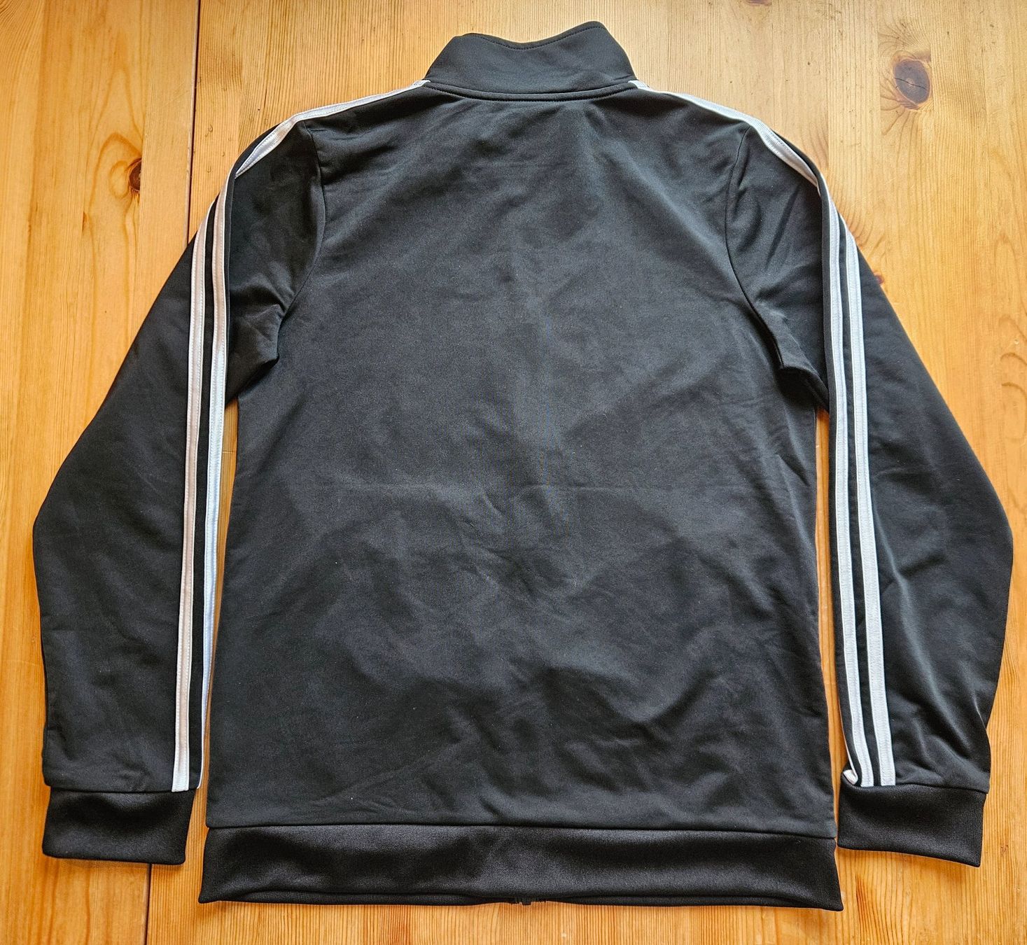 Adidas Giacche: Jacke adidas Grösse S retro – Usato da Hägglingen venduto da United-Village-Trade 5