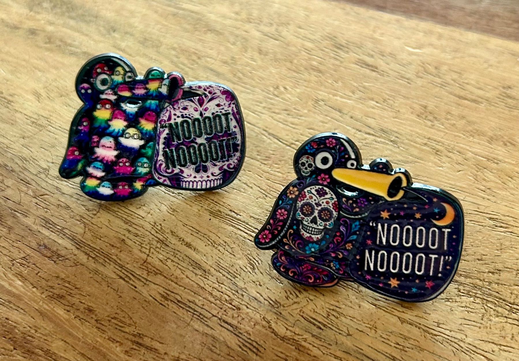 Plaquettes & Badges: Set 2x Pin Pingu – Neuf avec emballage d'origine à Geneve par vane267