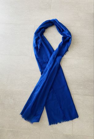 ESPRIT SCHAL ROYALBLAU FAST NEU!