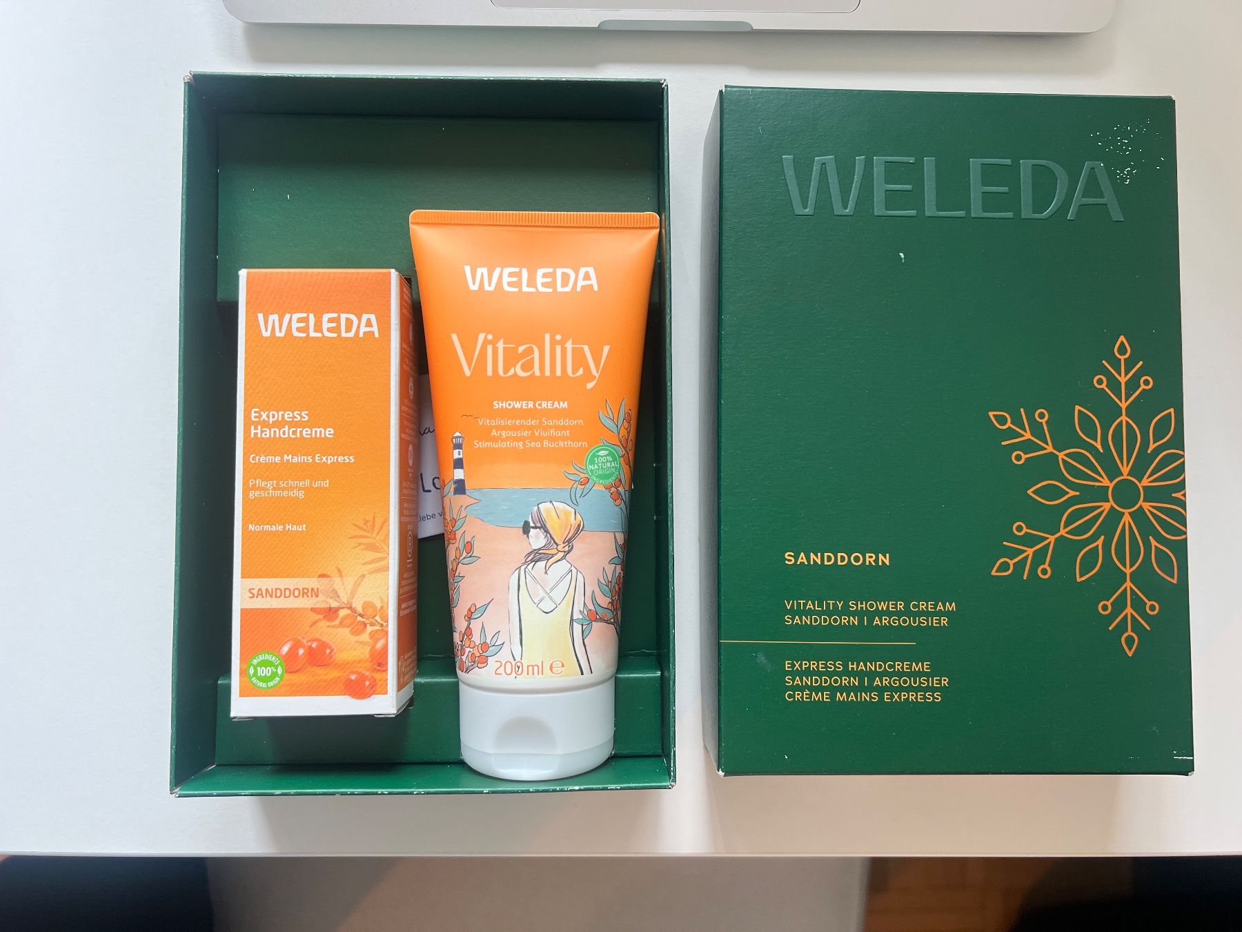 Doccia: Weleda Geschenkset mit Duschcreme und Handcreme – Nuovo e nell'imballaggio originale da Bern venduto da Sunshine.016 1