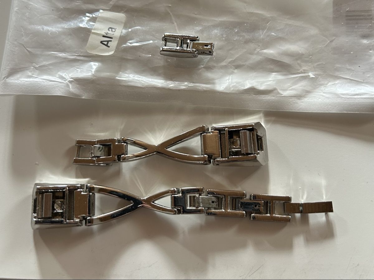 Bracciali & Braccialetti: FITBIT ALTA Armband – Nuovo e nell'imballaggio originale da Mollis venduto da blue23 1