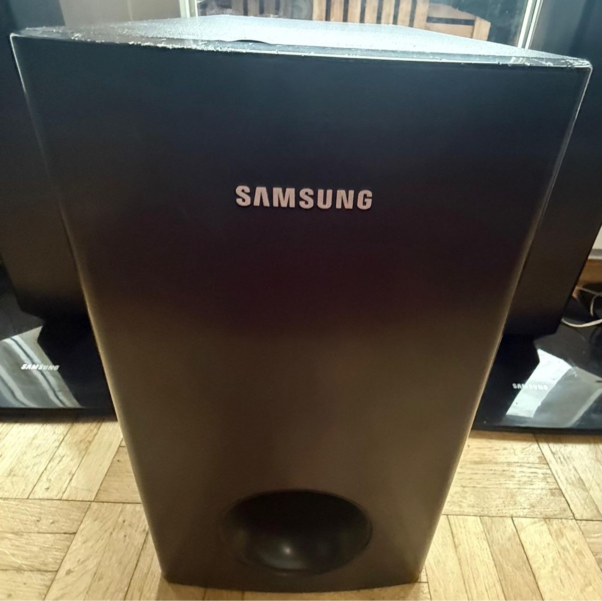 Samsung Lautsprecher: Système d'enceintes colonnes Samsung, – Gebraucht aus Henniez von jcf_6rzc 7
