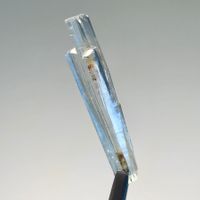 Aquamarin Kristall roh, 10 Karat, Kambodscha