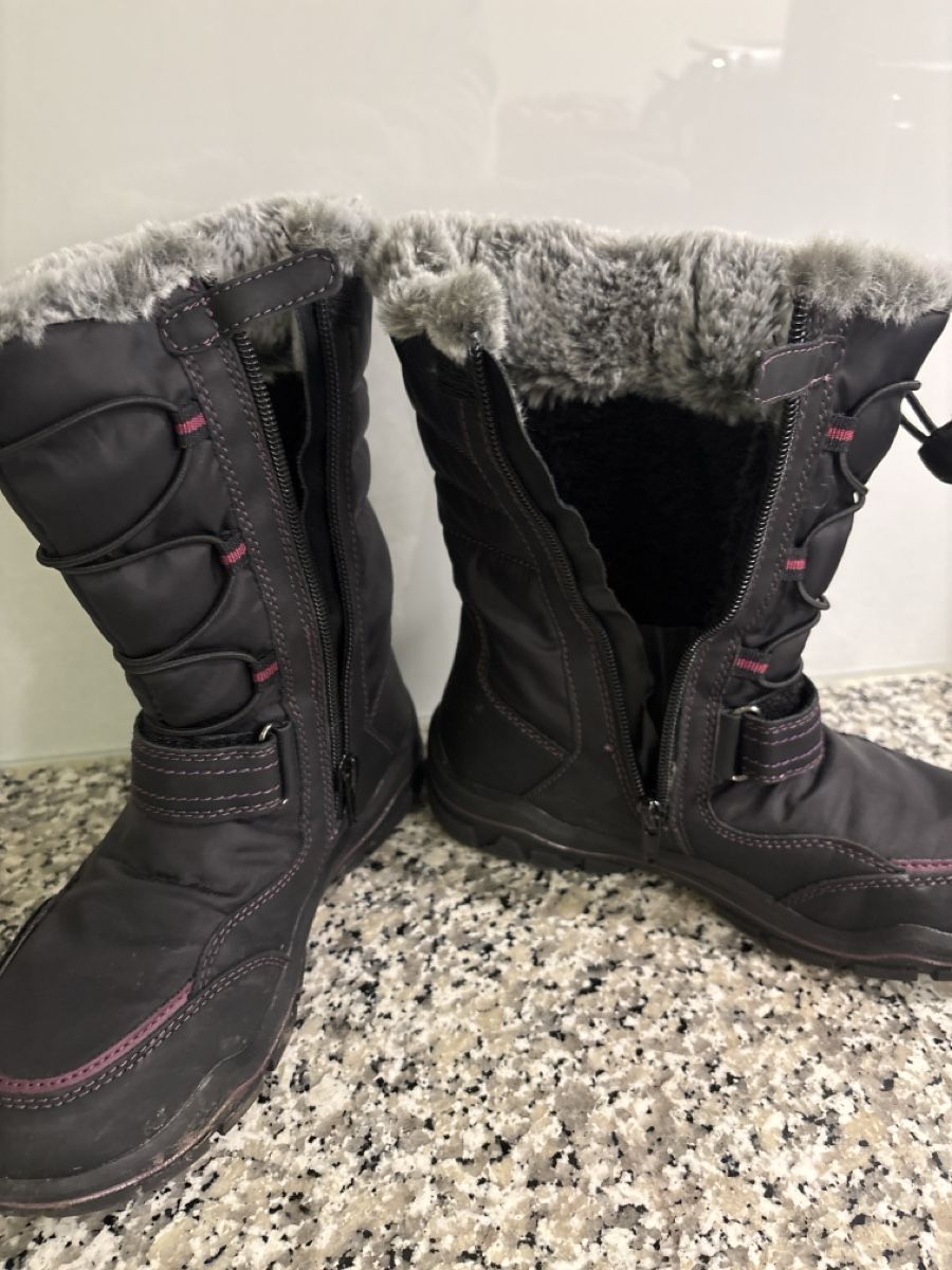Dosenbach Scarpe per ragazze: Warme Winterstiefel Grösse 35 Schwarz – Usato da rheineck venduto da Neshi06 3