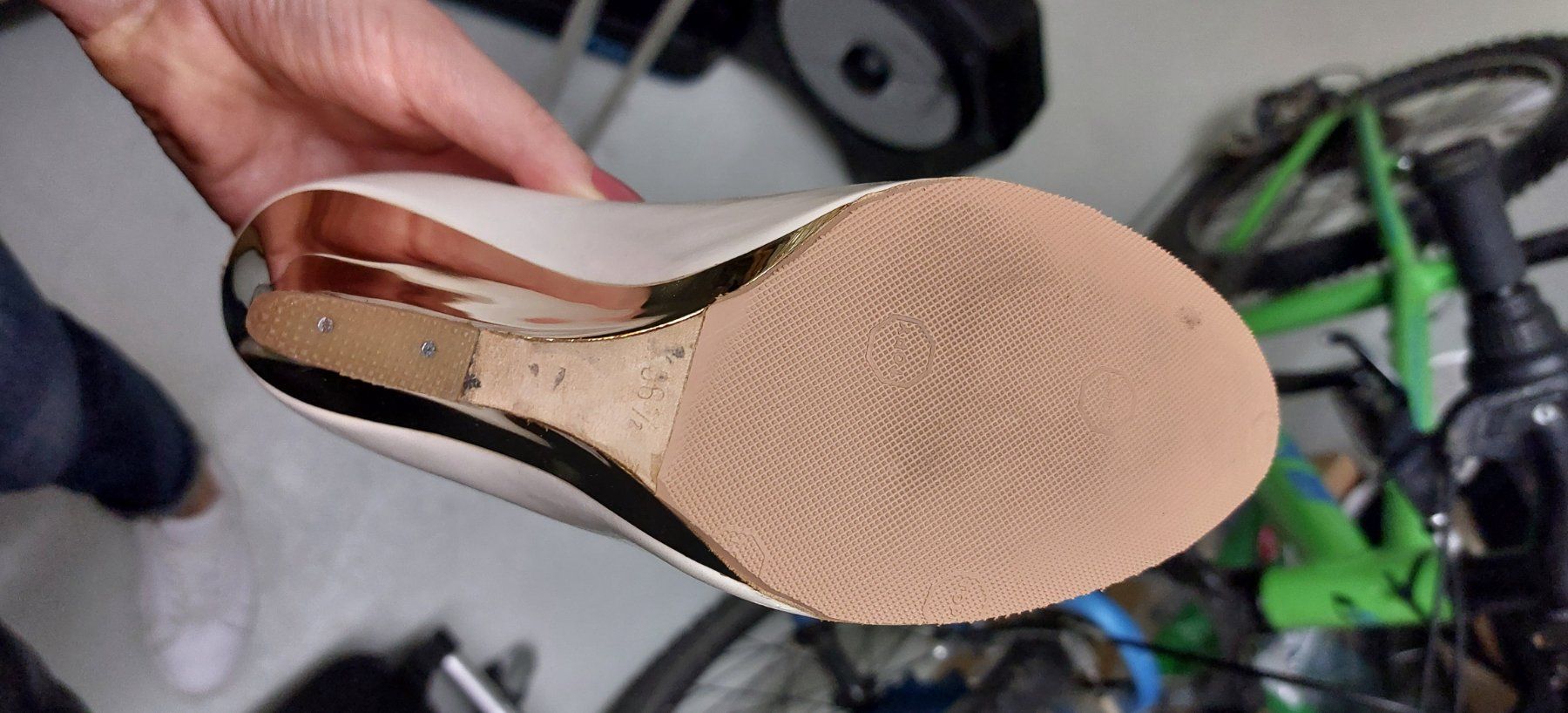 Scarpe da donna: Jimmy Choo Pumps – Usato da Uerikon venduto da AnnaL 5