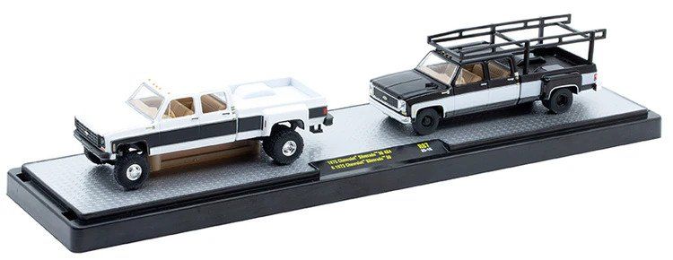 Modellini d'auto: M2 Auto-Abschlepper Set Chevrolet Silverado 1:64 – Nuovo e nell'imballaggio originale da Wetzikon ZH venduto da tuningschmiede