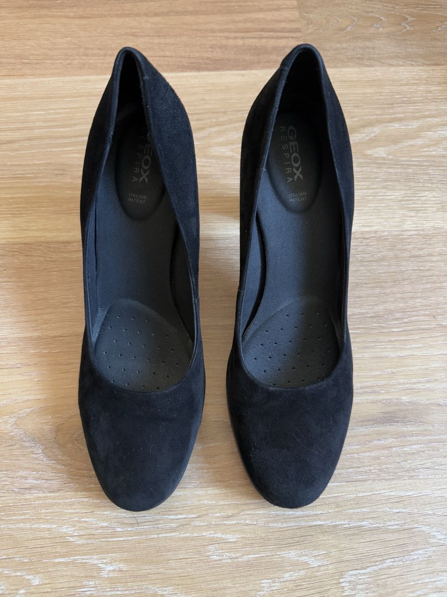 Geox Scarpe da donna: Escarpins cuir noir daim Geox, p.40 – Usato da Tavannes venduto da Thriftshop 1