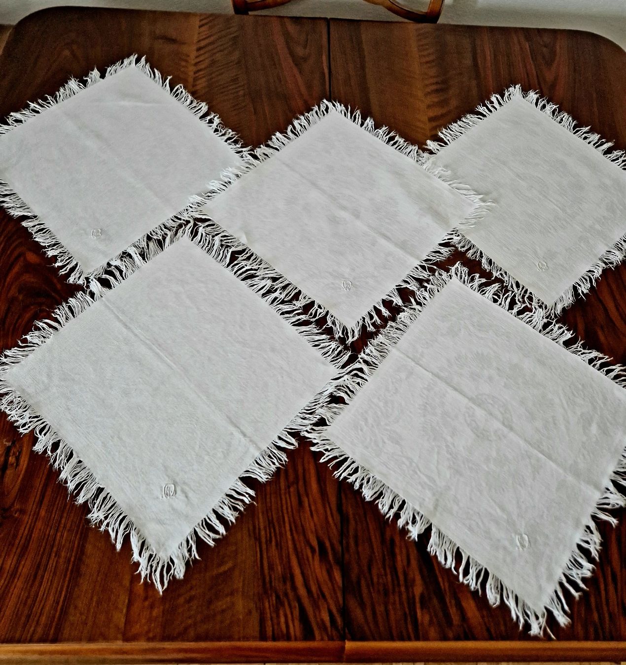 Biancheria da letto: Seidendamast Servietten 39x39cm. – Nuovo (secondo la descrizione) da Bern venduto da Antikbatik 1