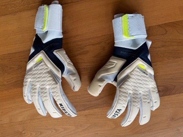 Guanti & manicotti: Torwarthhandschuhe Grösse 10 – Usato da lauerz venduto da racer176