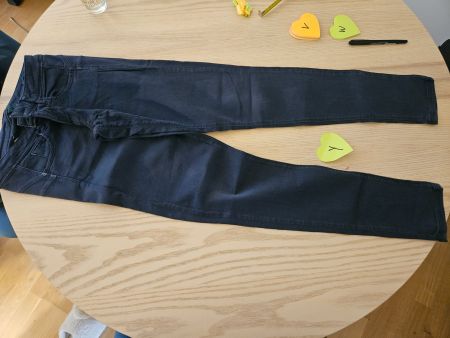 Benetton Skinny Pin-Up Jeans schwarz W28 / Gr. 36