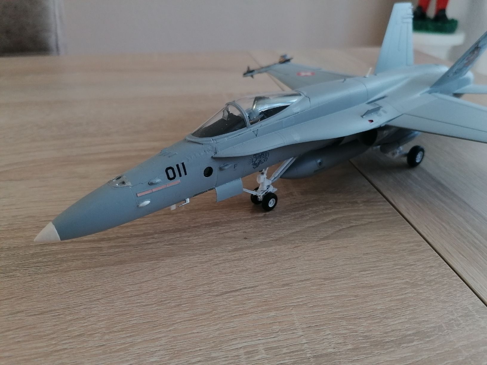 Schweizer Armee Modellbausätze & Standmodelle: FA/18  Massstab 1:48 – Neu (gemäss Beschreibung) aus Brunnen von pepone08 1