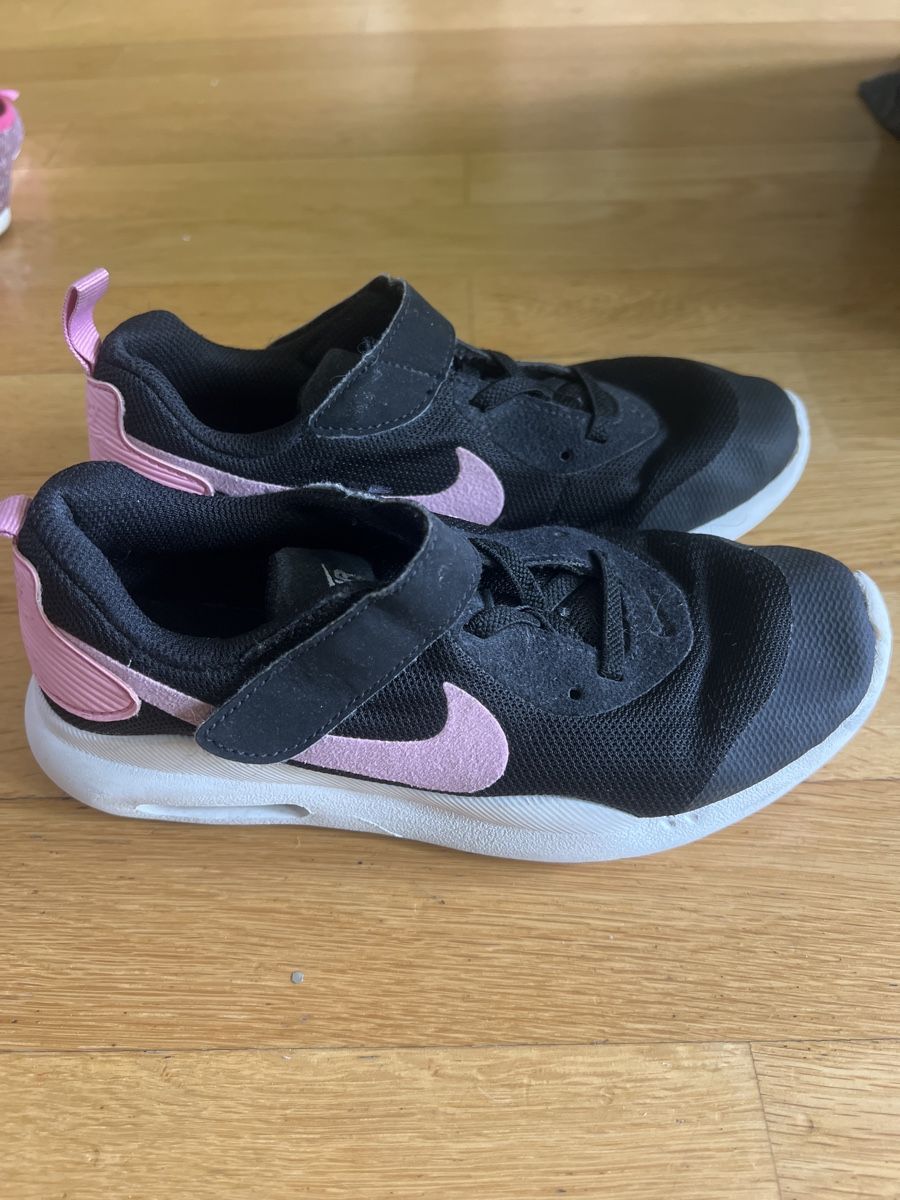 Nike Schuhe für Mädchen: Turnschuhe Nike Air Gr. 33 – Gebraucht aus Zürich von Salsera79 3