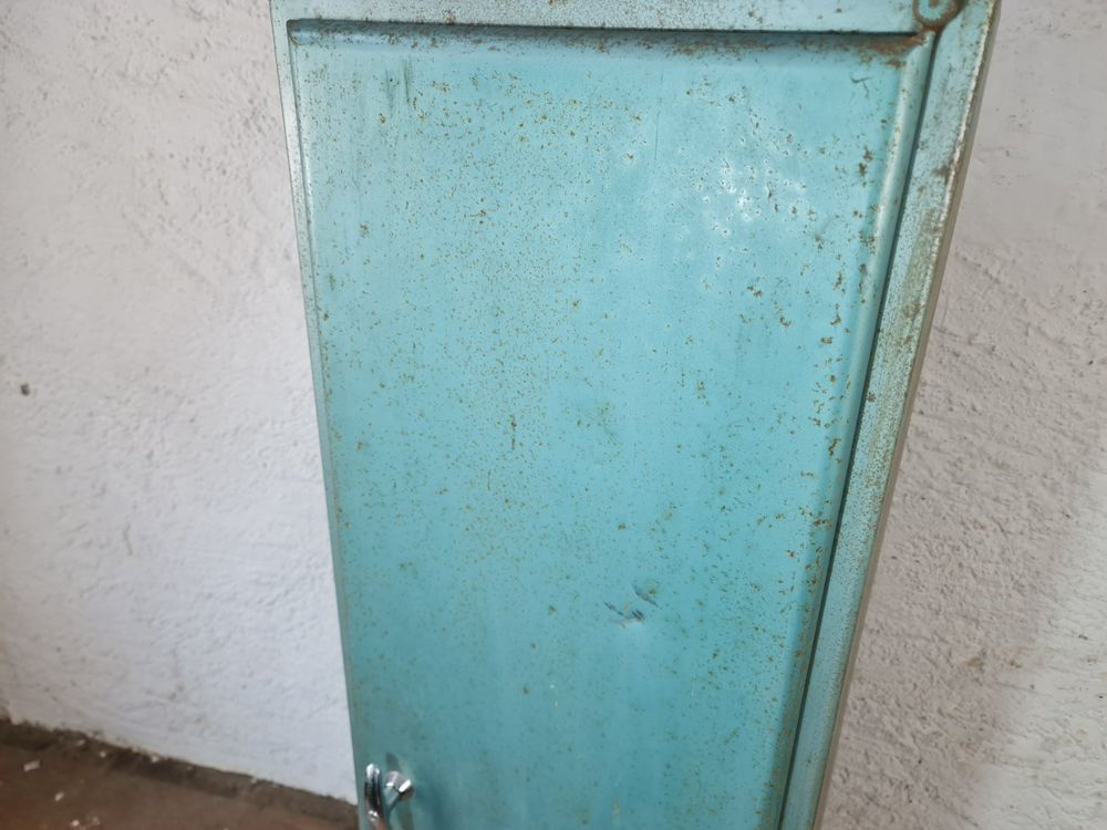 Armoires: Vintage Metallschrank, Spind, Werkstattschrank Archivschrank – D'occasion à Obfelden par Vintagebude 6