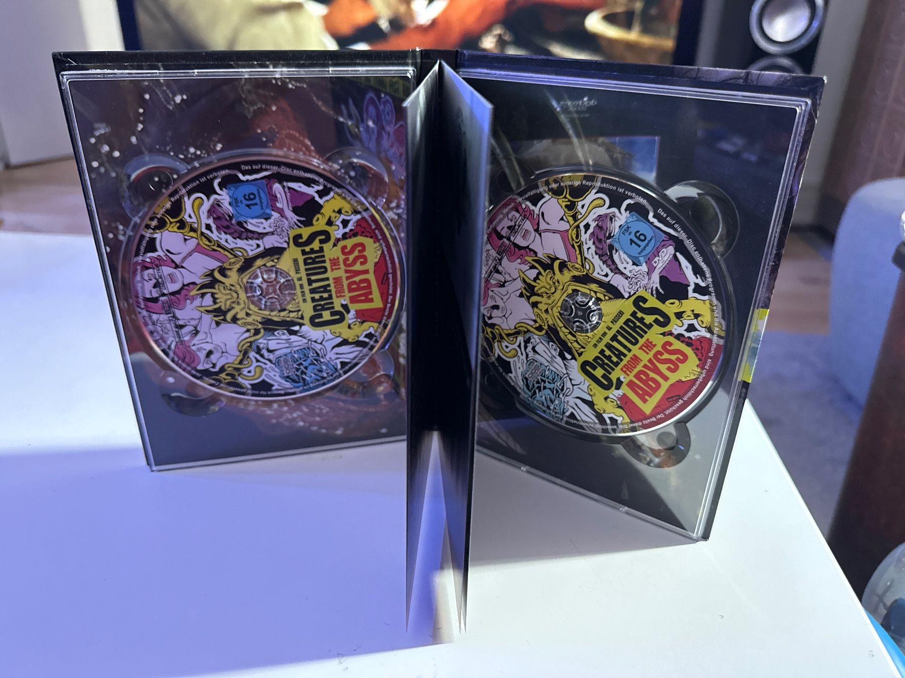 Tous les DVDs: Creatures from the Abyss Mediabook Vergriffen – D'occasion à Allschwil par meeresperle 2