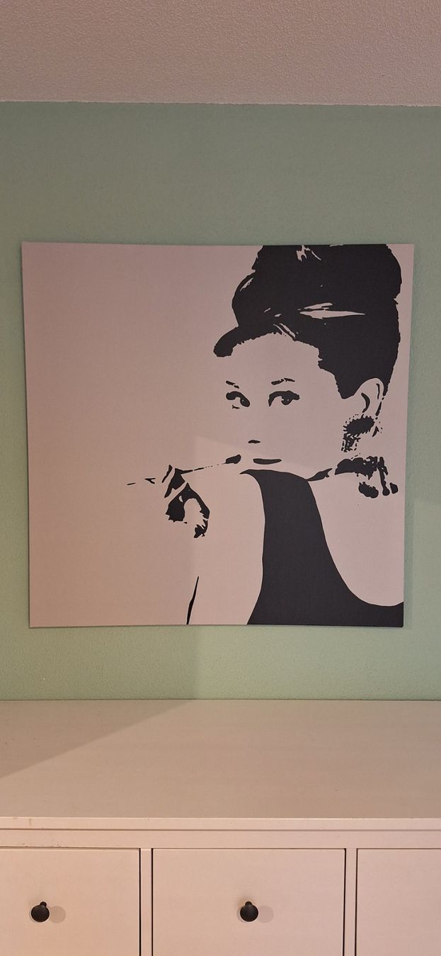 Foto & Immagini: Bild Audrey Hepburn – Usato da Ittigen venduto da Diana800